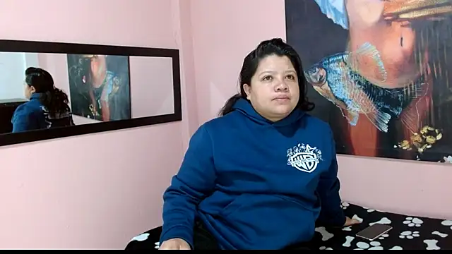 carolina lenon online show from April 2026 01:01:01 PM