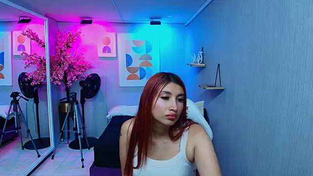 Sofi monroeee online show from July 2026 06:55:01 PM
