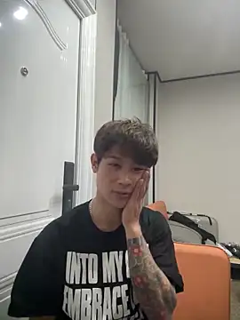 xiaowu2006 online show from April 2026 01:39:02 PM