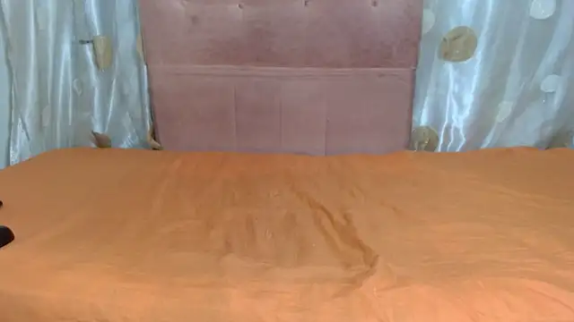 XxThunderThighs86 online show from May 2026 08:14:01 PM