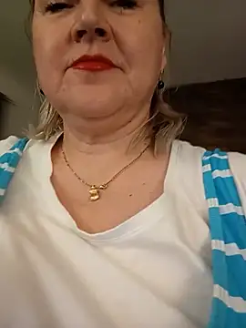 I amVeronicle online show from May 2026 04:15:01 PM