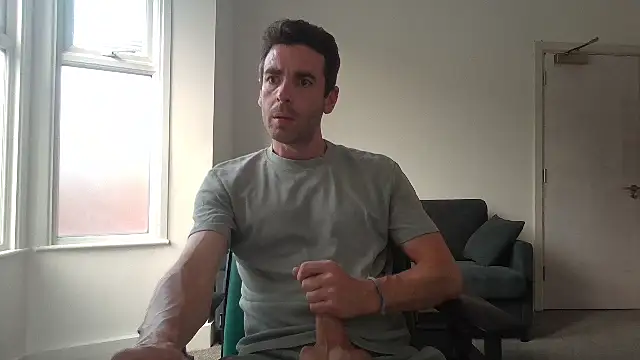 Snapshot of frenchbdmaninlondon chatting on June 2026 05:18:02 PM frenchbdmaninlondon online show from June 2026 05:18:02 PM
