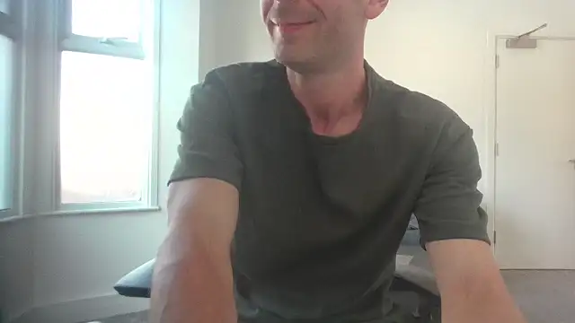 Snapshot of frenchbdmaninlondon chatting on July 2026 12:57:02 PM frenchbdmaninlondon online show from July 2026 12:57:02 PM
