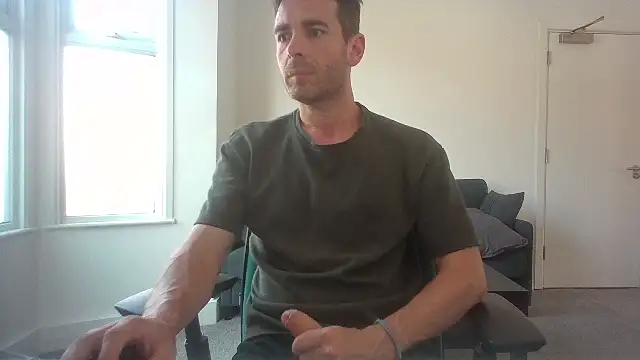 Snapshot of frenchbdmaninlondon chatting on July 2026 01:26:01 PM frenchbdmaninlondon online show from July 2026 01:26:01 PM