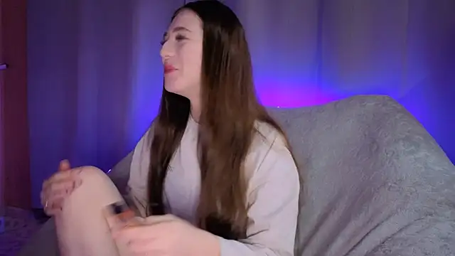 Snapshot of SunlitDeslre chatting on May 2026 09:32:02 PM SunlitDeslre online show from May 2026 09:32:02 PM