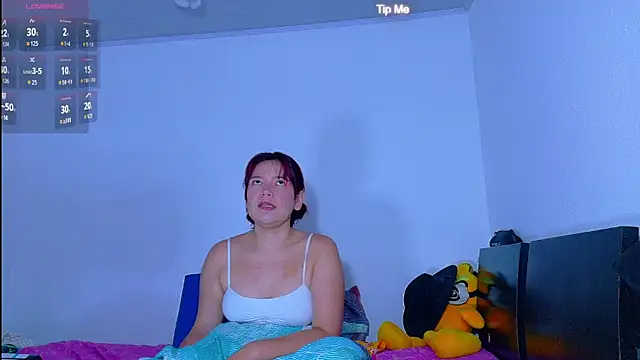 Snapshot of Evaa_02 chatting on May 2026 12:13:01 PM Evaa 02 online show from May 2026 12:13:01 PM