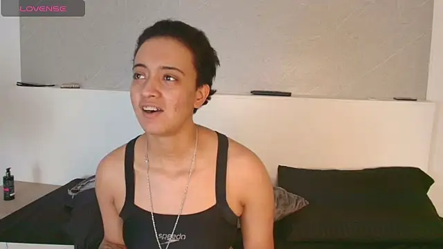 Snapshot of Jhon_and_Karol chatting on June 2026 04:11:01 AM Jhon and Karol online show from June 2026 04:11:01 AM
