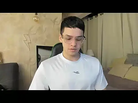 RONNY COLTON online show from April 2026 01:04:01 AM