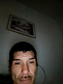 kalibeeyee123 online show from April 2026 01:18:01 AM