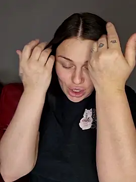 XAlice69 online show from April 2026 04:19:01 PM