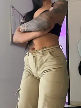 ADARA712 online show from April 2026 06:10:01 PM