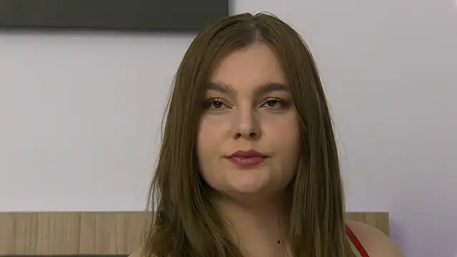 Snapshot of SolangeRay chatting on May 2026 03:26:02 AM SolangeRay online show from May 2026 03:26:02 AM