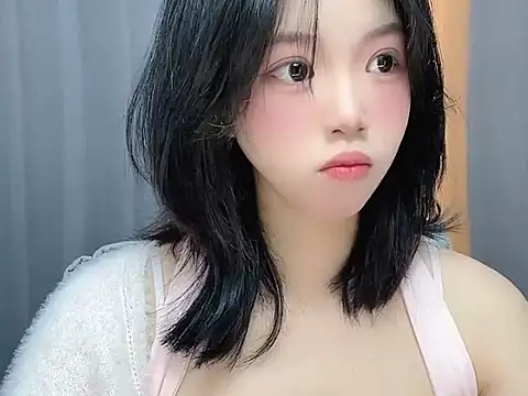 TwinXXyan online show from April 2026 02:15:02 AM