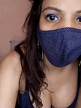 Snapshot of lovelyrosewifey chatting on May 2026 05:16:01 AM lovelyrosewifey online show from May 2026 05:16:01 AM