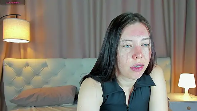 Snapshot of Sandra_Ross chatting on June 2026 12:48:02 AM Sandra Ross online show from June 2026 12:48:02 AM