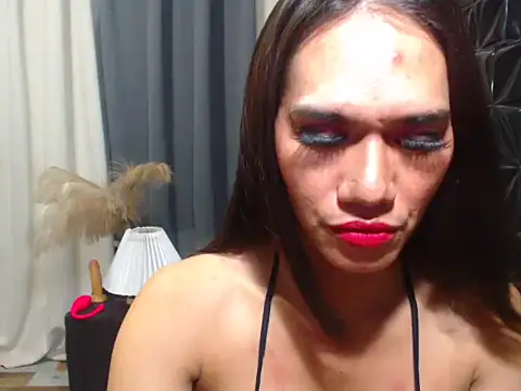 Queen Haliyah online show from May 2026 10:32:02 AM