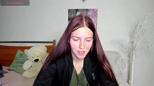 Snapshot of MaryRapunzel chatting on April 2026 07:11:02 PM MaryRapunzel online show from April 2026 07:11:02 PM