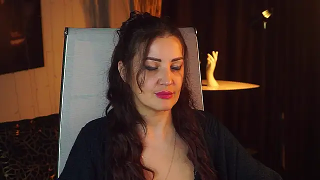 Snapshot of AureliaVane chatting on May 2026 06:38:01 PM AureliaVane online show from May 2026 06:38:01 PM