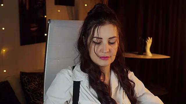 Snapshot of AureliaVane chatting on June 2026 03:33:01 PM AureliaVane online show from June 2026 03:33:01 PM