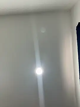 Snapshot of _EmmaDavis_ chatting on May 2026 03:52:02 PM EmmaDavis online show from May 2026 03:52:02 PM