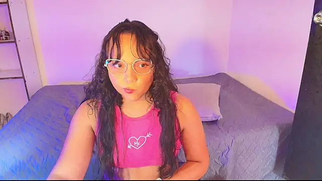Snapshot of _eilish_ chatting on July 2026 09:00:02 PM eilish online show from July 2026 09:00:02 PM