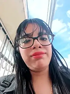 Snapshot of Dayii_sweet chatting on May 2026 08:24:02 PM Dayii sweet online show from May 2026 08:24:02 PM