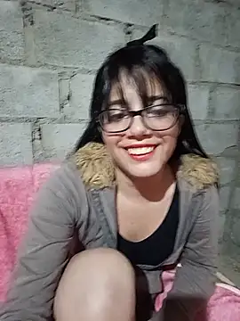 Snapshot of Dayii_sweet chatting on May 2026 09:45:02 PM Dayii sweet online show from May 2026 09:45:02 PM