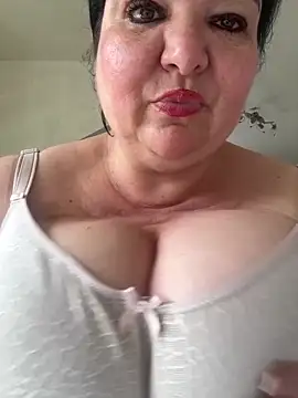 Snapshot of curvymilfmicha chatting on April 2026 11:38:01 AM curvymilfmicha online show from April 2026 11:38:01 AM