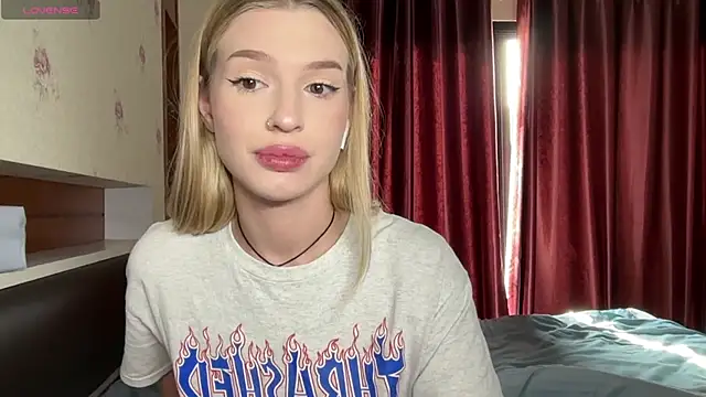 crazysuckks online show from April 2026 01:52:02 AM