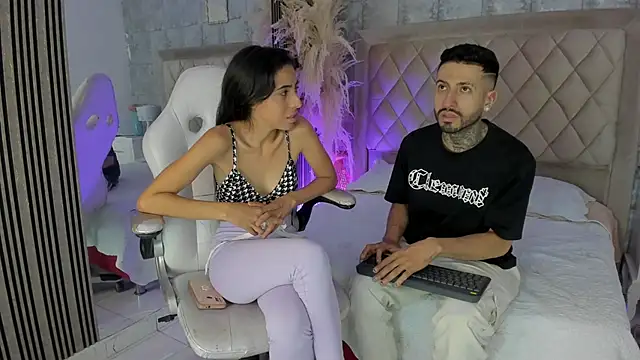 StevenAndLaura online show from June 2026 04:48:01 AM