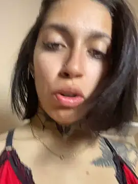 Zoecamilaok online show from April 2026 02:15:01 AM