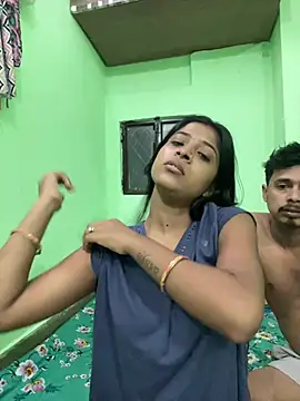 Snapshot of hot-couple-0 chatting on May 2026 01:29:01 PM hot-couple-0 online show from May 2026 01:29:01 PM