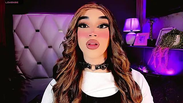Snapshot of Camila_Vasquezz1 chatting on June 2026 11:44:01 AM Camila Vasquezz1 online show from June 2026 11:44:01 AM