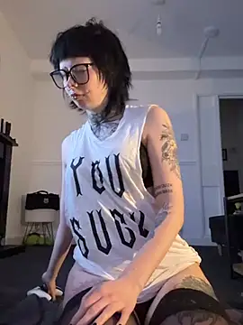 Snapshot of Cherry_Bomb_xoxo chatting on May 2026 08:25:01 PM Cherry Bomb xoxo online show from May 2026 08:25:01 PM
