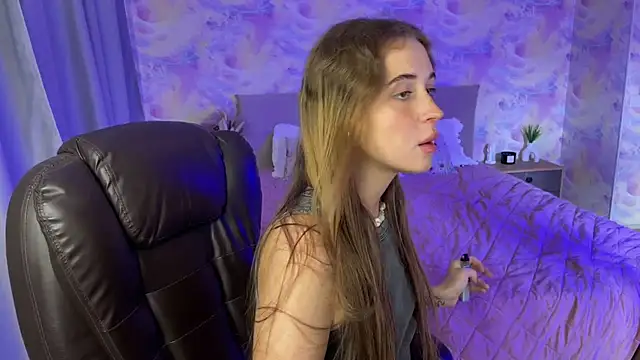 Tiana Belle online show from June 2026 01:32:02 AM
