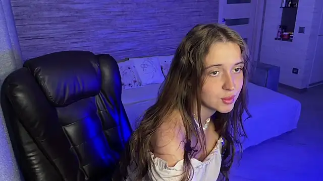 Tiana Belle online show from July 2026 02:05:17 AM