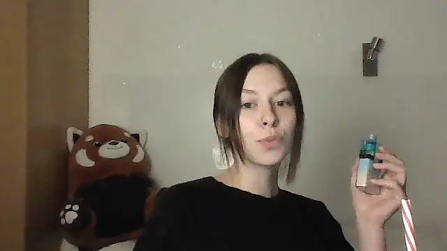 Snapshot of JuicyErika chatting on May 2026 08:36:02 PM JuicyErika online show from May 2026 08:36:02 PM