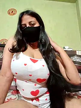Priya 9945 online show from May 2026 04:28:02 AM
