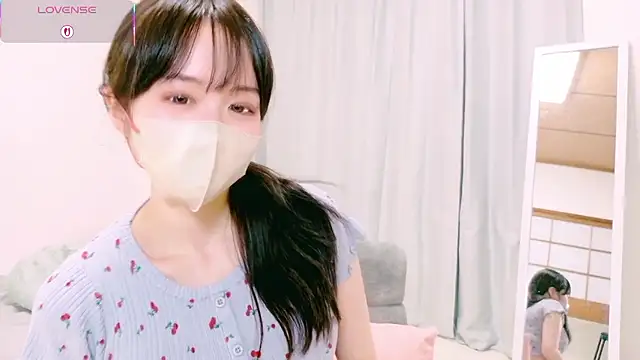 Snapshot of mayu_chan_ chatting on May 2026 12:00:02 PM mayu chan online show from May 2026 12:00:02 PM