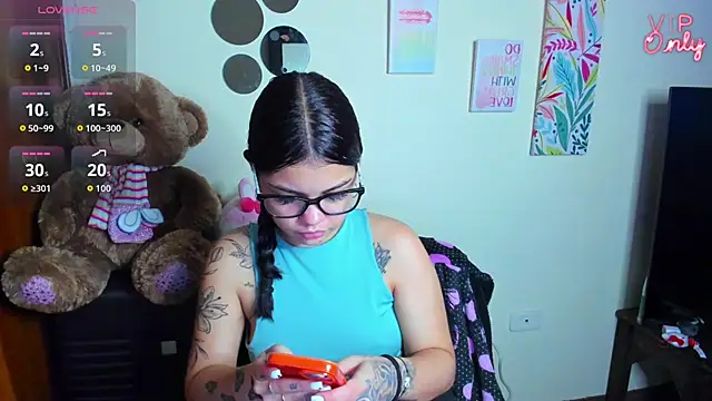 Snapshot of angelina_77 chatting on May 2026 02:56:01 PM angelina 77 online show from May 2026 02:56:01 PM