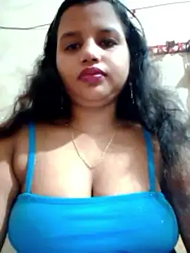 Nigar Hatun online show from May 2026 06:15:02 PM