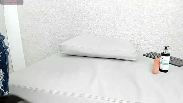 keylaa nahir online show from April 2026 08:01:02 PM