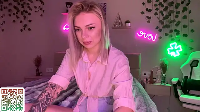 CandyRass online show from May 2026 08:10:01 AM
