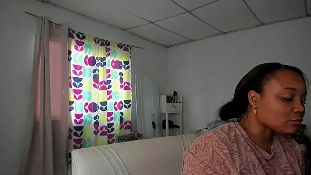 Paulastone420 online show from May 2026 10:03:01 PM