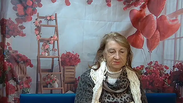Snapshot of AliceWriter chatting on April 2026 05:21:01 AM AliceWriter online show from April 2026 05:21:01 AM
