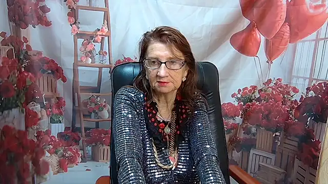 Snapshot of AliceWriter chatting on May 2026 11:27:02 AM AliceWriter online show from May 2026 11:27:02 AM