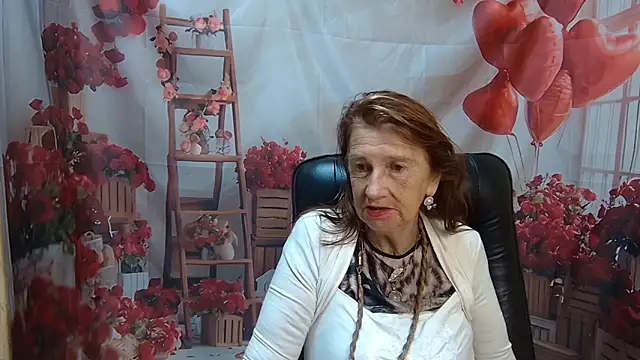 Snapshot of AliceWriter chatting on May 2026 11:06:02 AM AliceWriter online show from May 2026 11:06:02 AM