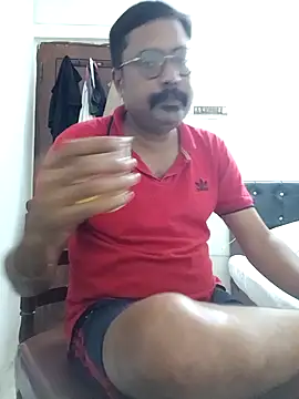 Snapshot of TamilRedchilli chatting on May 2026 04:01:01 PM TamilRedchilli online show from May 2026 04:01:01 PM