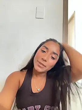 Snapshot of SaryJonex chatting on May 2026 04:34:01 PM SaryJonex online show from May 2026 04:34:01 PM