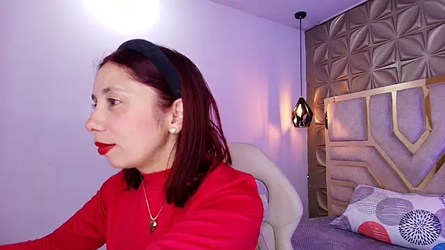stephaniesun  online show from May 2026 12:11:01 PM